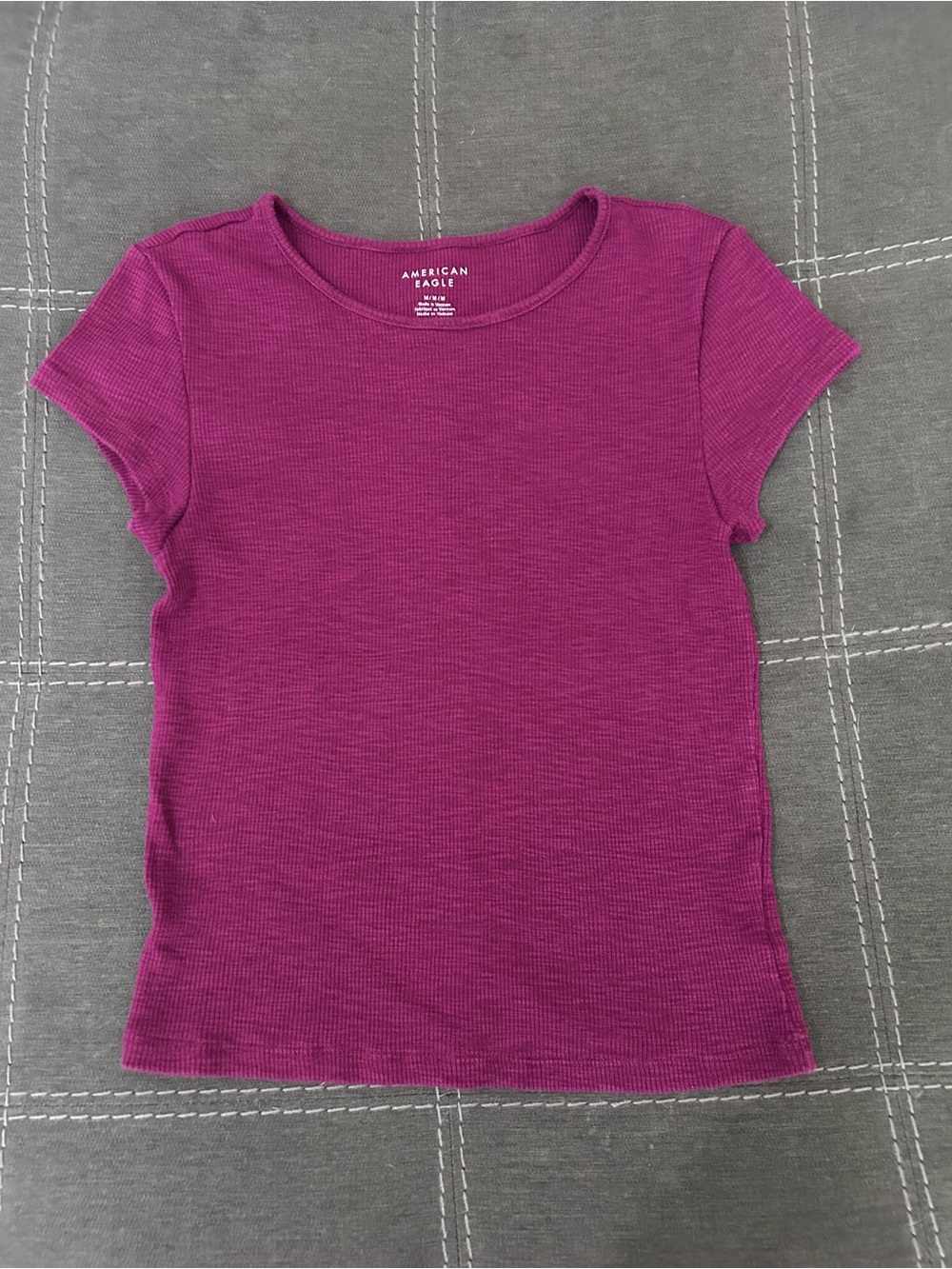 American Eagle Outfitters Girls' Ribbed Short Sleeve Tee in Magenta